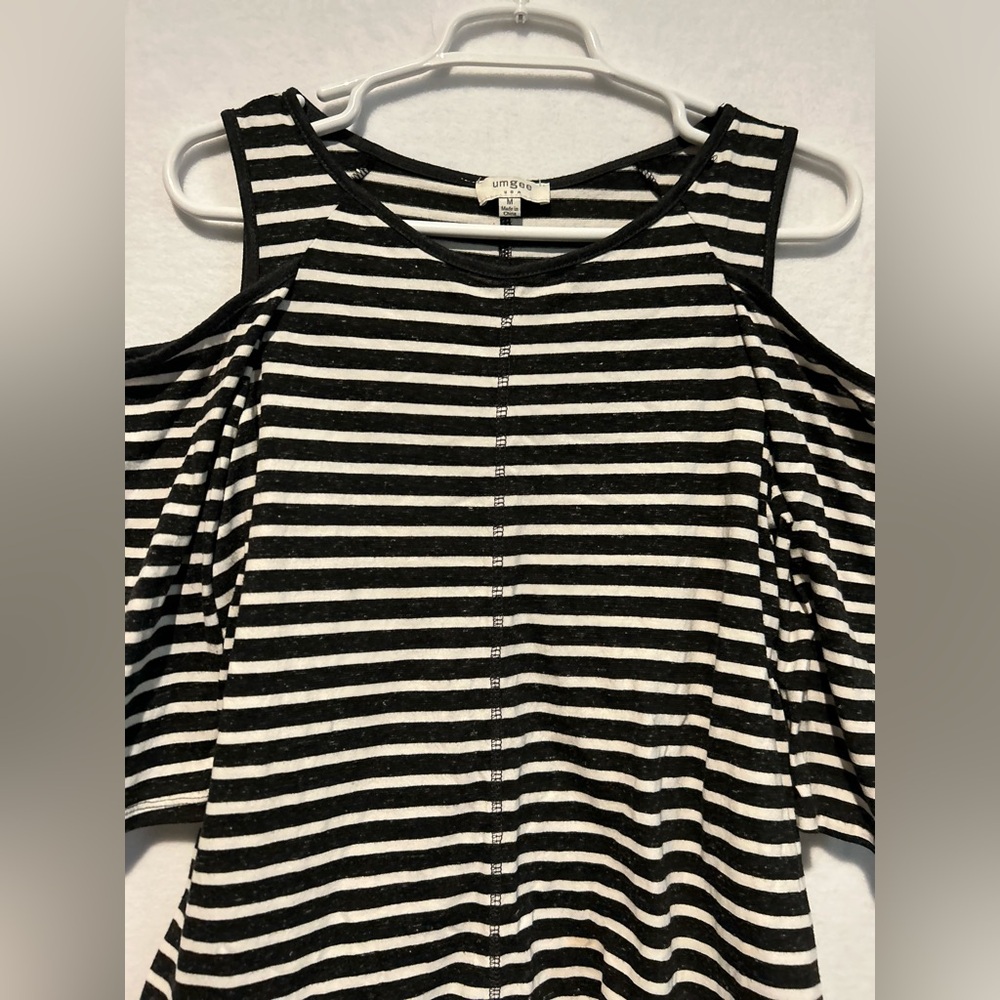 Off the Shoulder striped shirt